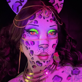 UV Pink | @lepatriinu.art