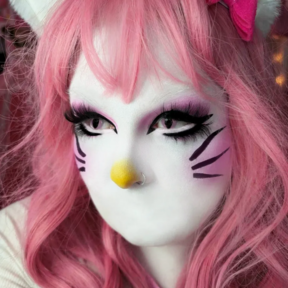 Cat Pink [Hello Kitty] | @sandyglammua