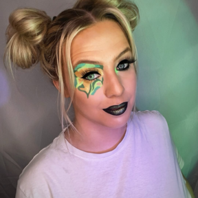 Witch Green | @makeupbyshae