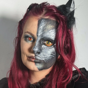 Cat's Eye Yellow & Gold Vampire | @emilymartistry