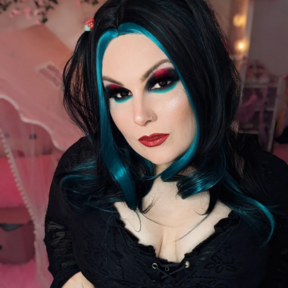 Hellraiser Demon Black | @sandyglammua