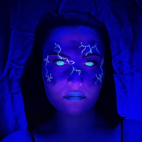 I Glow White Mesh UV | @makeupby_esc