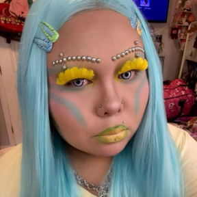 Vampire White | @parisdoneart