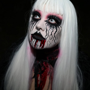 Phantom White | @seraphinevanhelsing